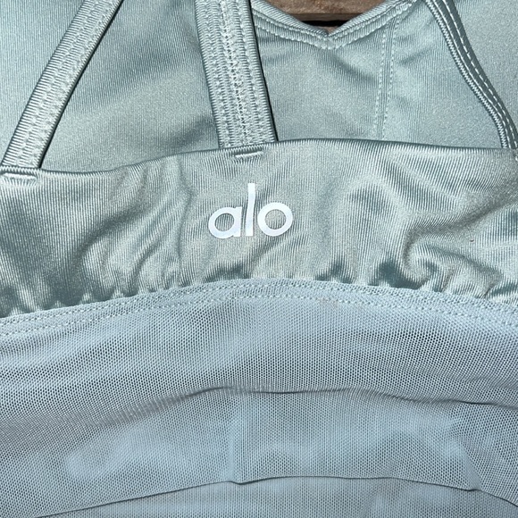 Alo Yoga Women's Lavish Bra size S - Picture 3 of 4